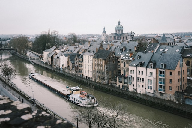 Jonas Vandermeiren UPeCMdXbVs unsplash